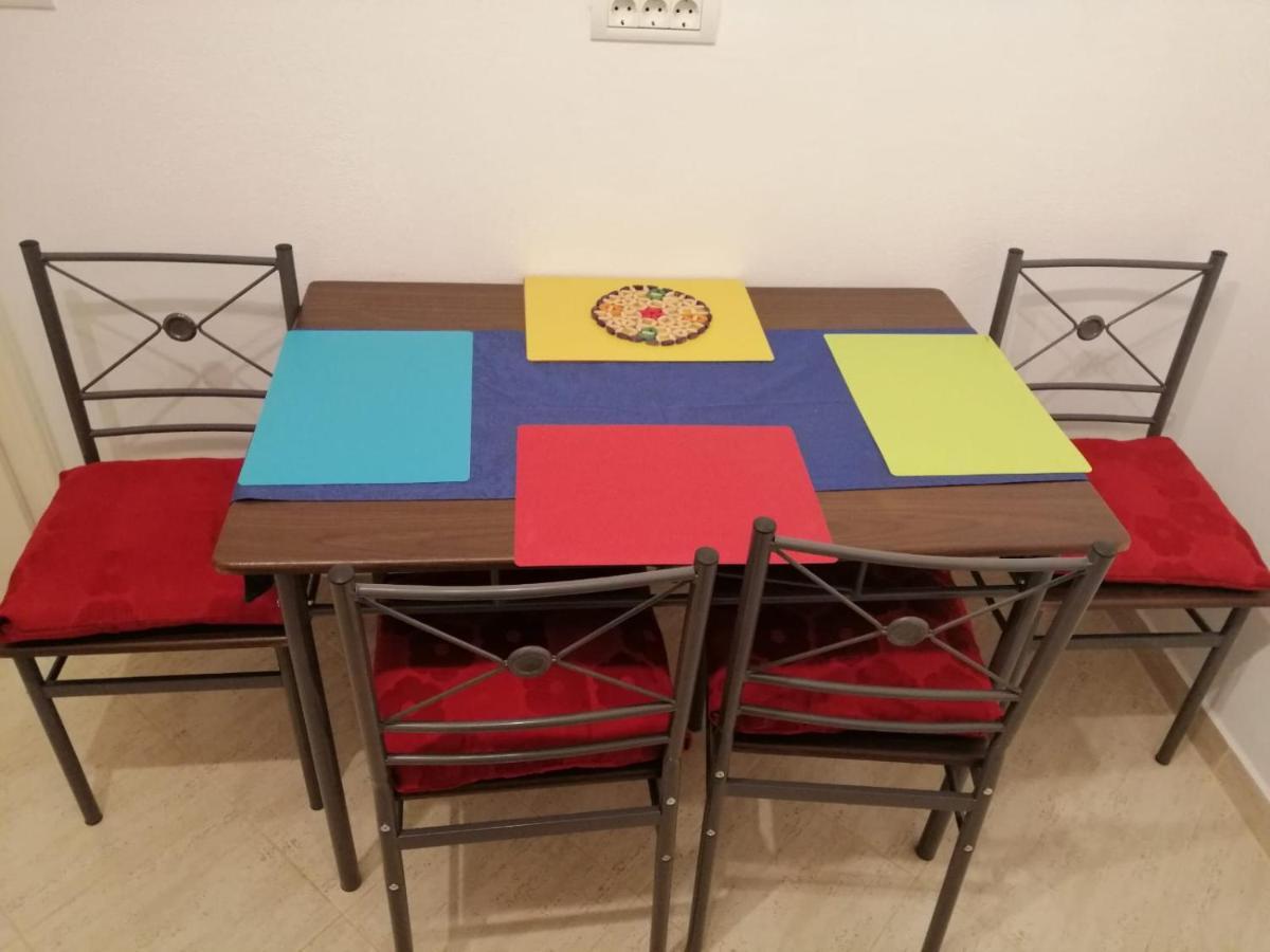 Crisan 40 Casa Muntean 100Mp 3Camere 3Paturi 1 Canapea 2 Dormitoare Parcare Timișoara Zewnętrze zdjęcie